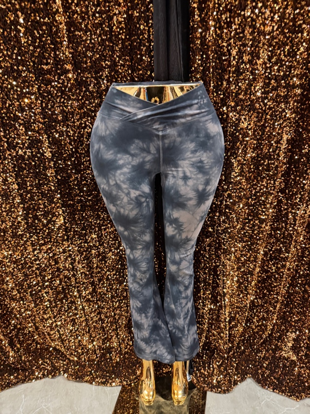 PINK Victoria's Secret Charcoal Gray High-Waist Flare Leggings